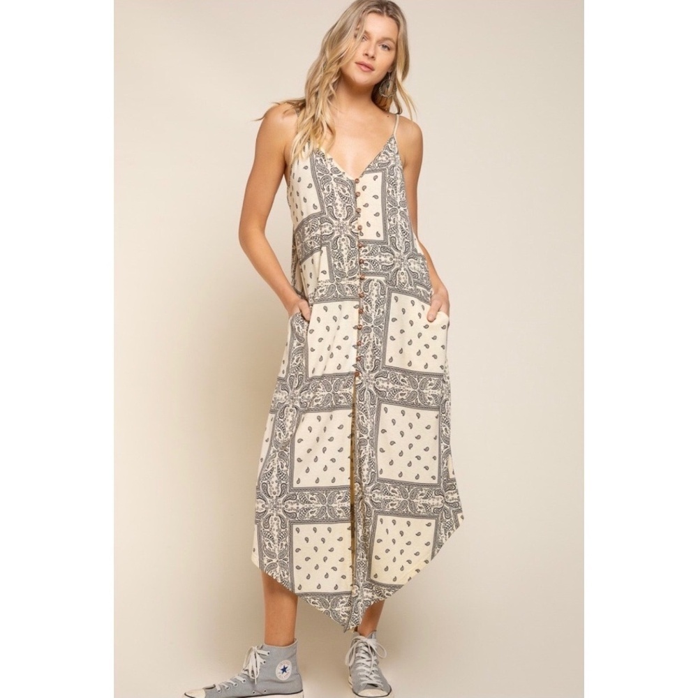 POL Almond Cream Paisley Print Button Front Relaxed Fit Dress - Picture 2 of 9